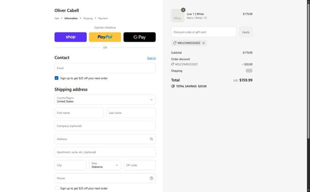 Oliver Cabell checkout page showing Oliver Cabell discount code box | Screenshot taken by SimplyCodes community member on Sep 10, 2025