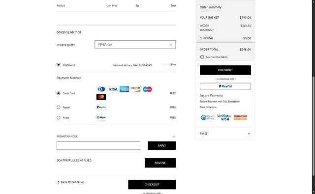 Palm Angels checkout page showing Palm Angels promo code box | Screenshot taken by SimplyCodes community member on Jun 4, 2025