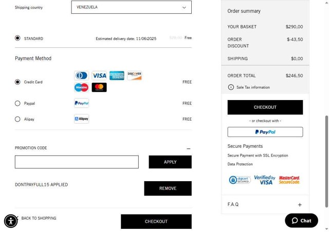 Palm Angels checkout page showing Palm Angels promo code box | Screenshot taken by SimplyCodes community member on Jun 4, 2025