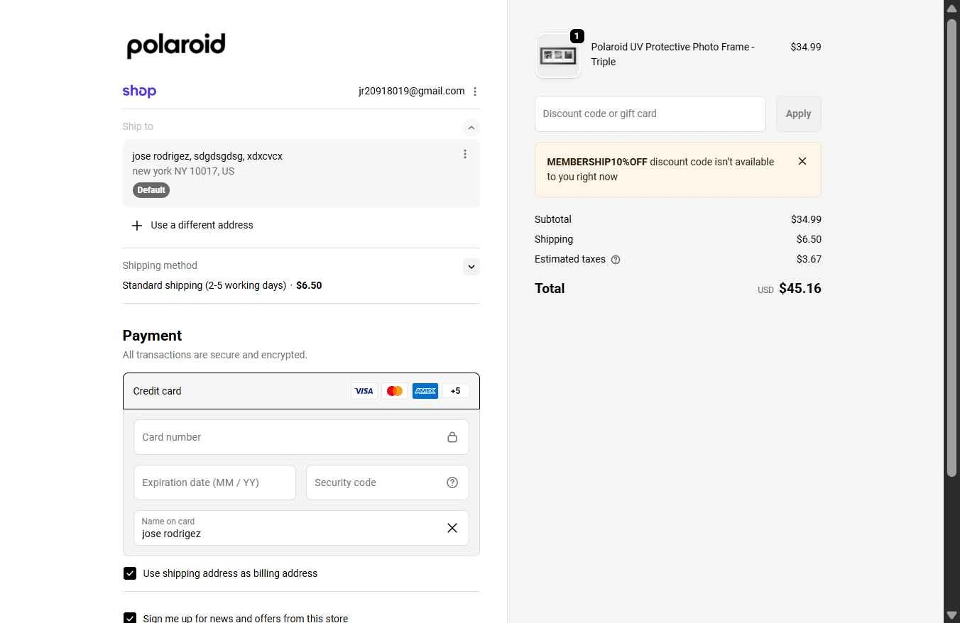 Polaroid checkout page showing Polaroid discount code box | Screenshot taken by SimplyCodes community member on Jan 1, 2026