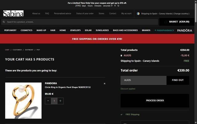Sabina Beauty & Fashion checkout page showing Sabina Beauty & Fashion promo code box | Screenshot taken by SimplyCodes community member on Aug 26, 2025