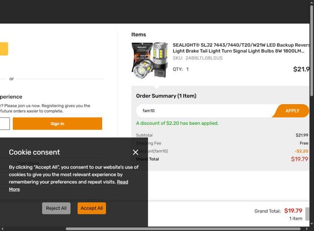 SEALIGHT checkout page showing SEALIGHT coupon code box | Screenshot taken by SimplyCodes community member on Aug 5, 2025