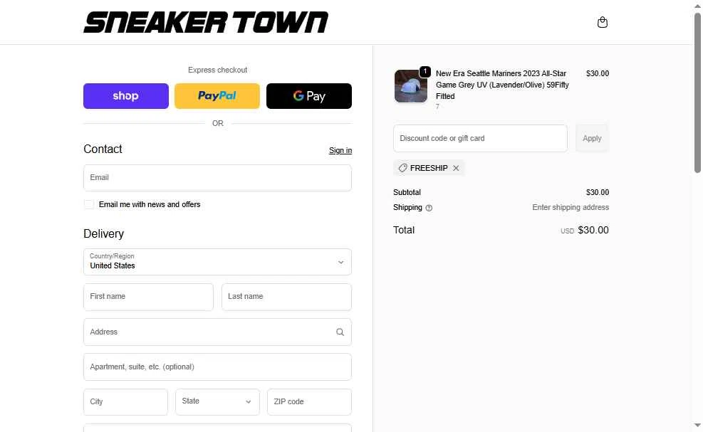 SNEAKER TOWN checkout page showing SNEAKER TOWN discount code box | Screenshot taken by SimplyCodes community member on Jan 31, 2026