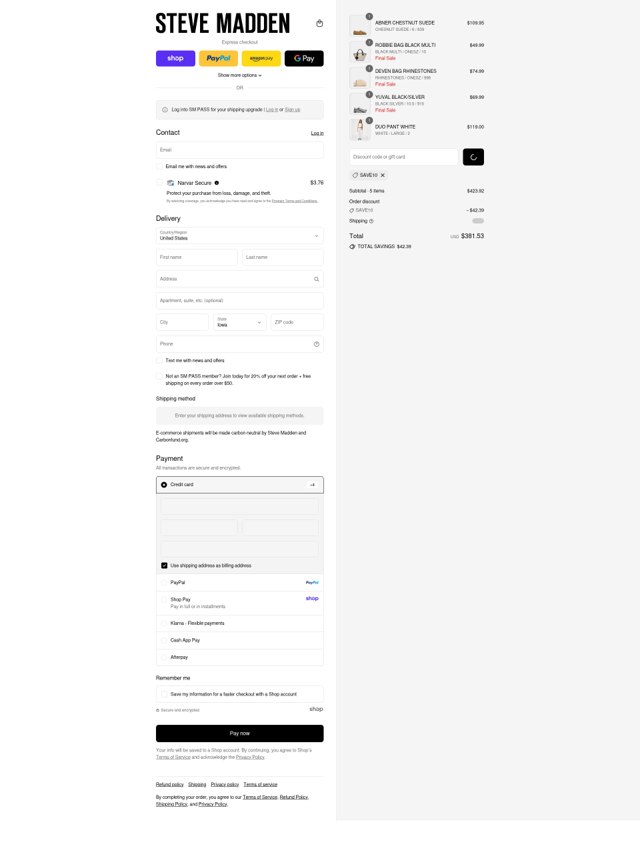 Steve Madden checkout page showing Steve Madden discount code box | Screenshot taken by SimplyCodes community member on Aug 30, 2025
