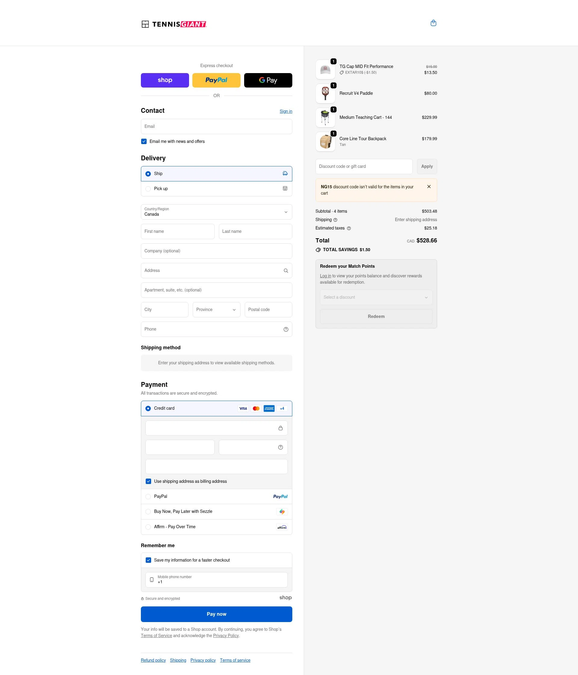 Tennis Giant checkout page showing Tennis Giant discount code box | Screenshot taken by SimplyCodes community member on Dec 31, 2025