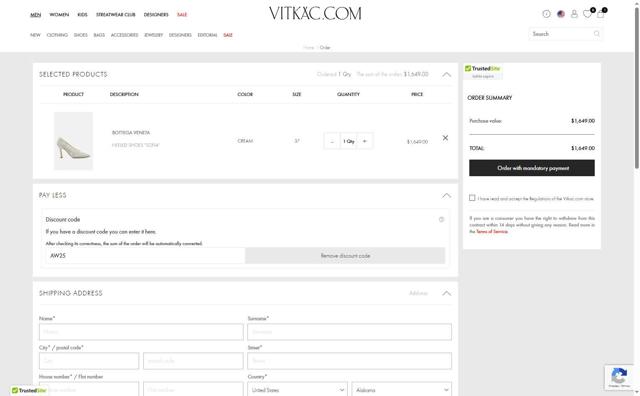 Vitkac checkout page showing Vitkac promo code box | Screenshot taken by SimplyCodes community member on Sep 3, 2025